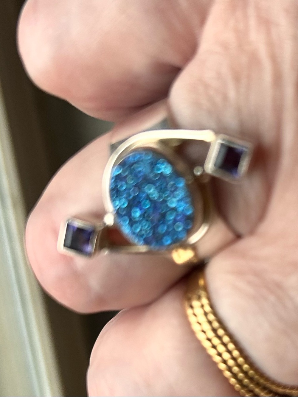 SIGNED:  SAJEN 925 Ring Quartz Crystal Druzy with Iolite accent stones. Modern. - Picture 5 of 5